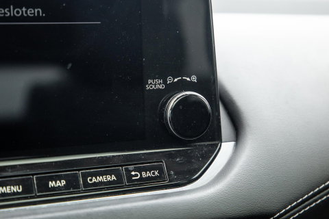 Nissan QASHQAI 1.3 MHEV Business Design PANORAMA / START STOP / CARPLAY / PERFECT ONDERHOUDEN