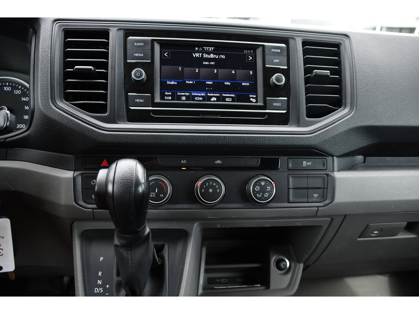 MAN TGE 3.140 35 2.0 L3H2 PB Edition Camera, Cruise, Carplay, LED, 140pk, Automaat, Multimedia, 3000kg Trekhaak, voorruit verwarming, Uniek!