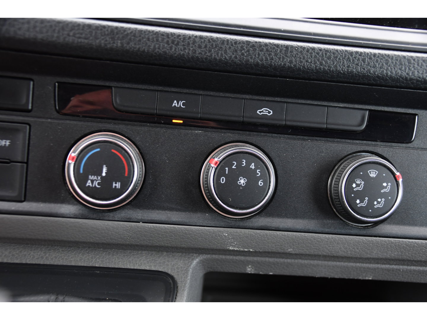 MAN TGE 3.140 35 2.0 L3H2 PB Edition Camera, Cruise, Carplay, LED, 140pk, Automaat, Multimedia, 3000kg Trekhaak, voorruit verwarming, Uniek!