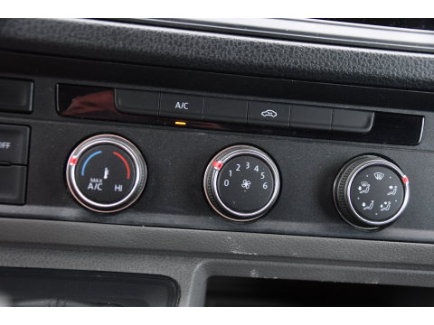 MAN TGE 3.140 35 2.0 L3H2 PB Edition Camera, Cruise, Carplay, LED, 140pk, Automaat, Multimedia, 3000kg Trekhaak, voorruit verwarming, Uniek!
