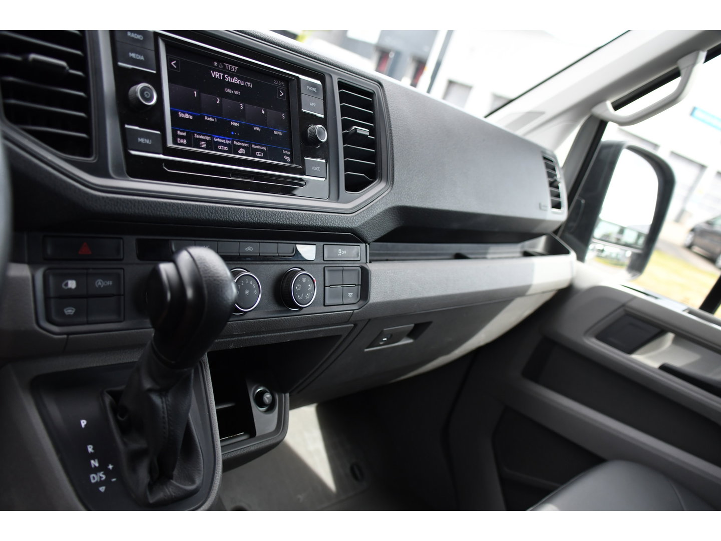 MAN TGE 3.140 35 2.0 L3H2 PB Edition Camera, Cruise, Carplay, LED, 140pk, Automaat, Multimedia, 3000kg Trekhaak, voorruit verwarming, Uniek!