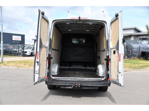 MAN TGE 3.140 35 2.0 L3H2 PB Edition Camera, Cruise, Carplay, LED, 140pk, Automaat, Multimedia, 3000kg Trekhaak, voorruit verwarming, Uniek!