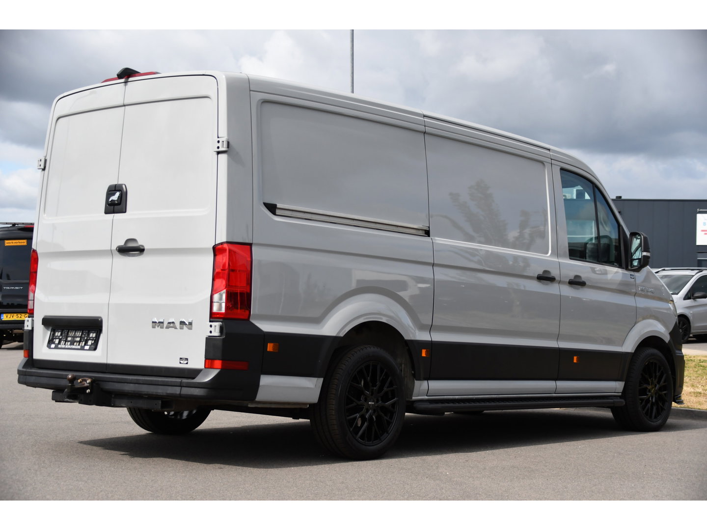 MAN TGE 3.140 35 2.0 L3H2 PB Edition Camera, Cruise, Carplay, LED, 140pk, Automaat, Multimedia, 3000kg Trekhaak, voorruit verwarming, Uniek!