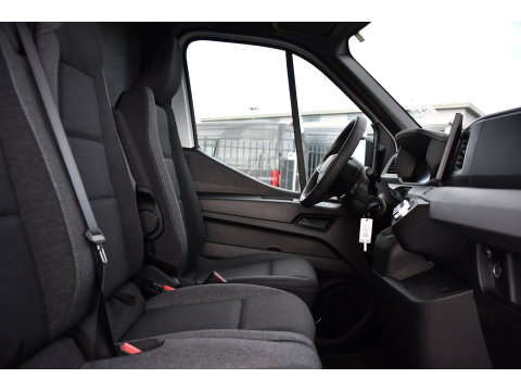 Renault Master E-Tech T35 L2H2 Extra long range 87 kWh Camera, Cruise, Carplay, LED, Clima, Stoelverwarming, Laadruimte Betimmering, 143pk, Virtual, Sensoren, Uniek!