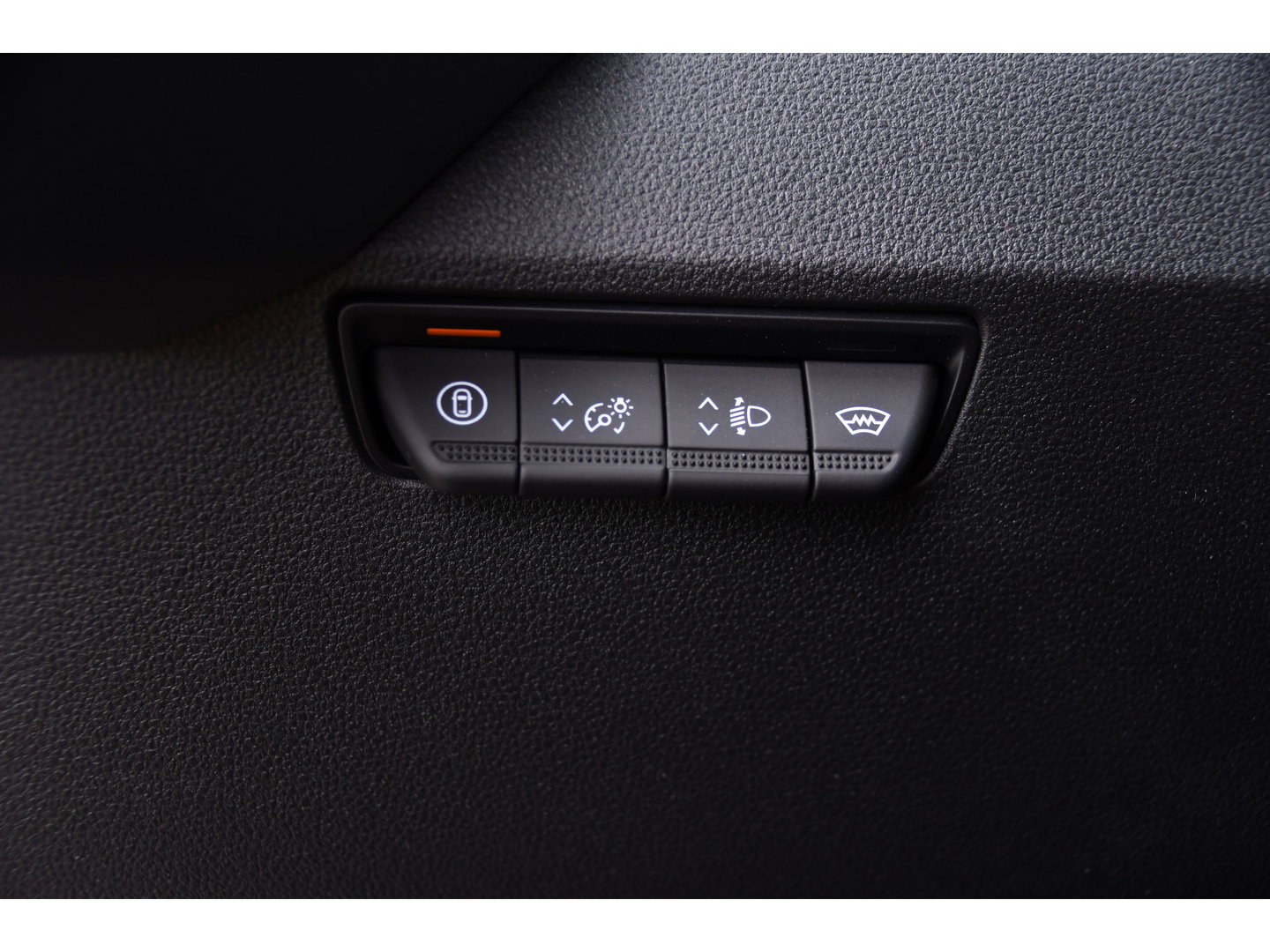 Renault Master E-Tech T35 L2H2 Extra long range 87 kWh Camera, Cruise, Carplay, LED, Clima, Stoelverwarming, Laadruimte Betimmering, 143pk, Virtual, Sensoren, Uniek!