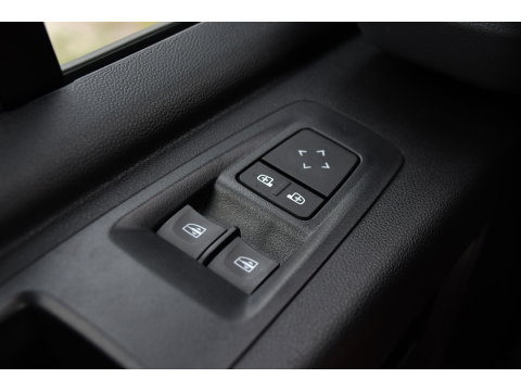 Renault Master E-Tech T35 L2H2 Extra long range 87 kWh Camera, Cruise, Carplay, LED, Clima, Stoelverwarming, Laadruimte Betimmering, 143pk, Virtual, Sensoren, Uniek!