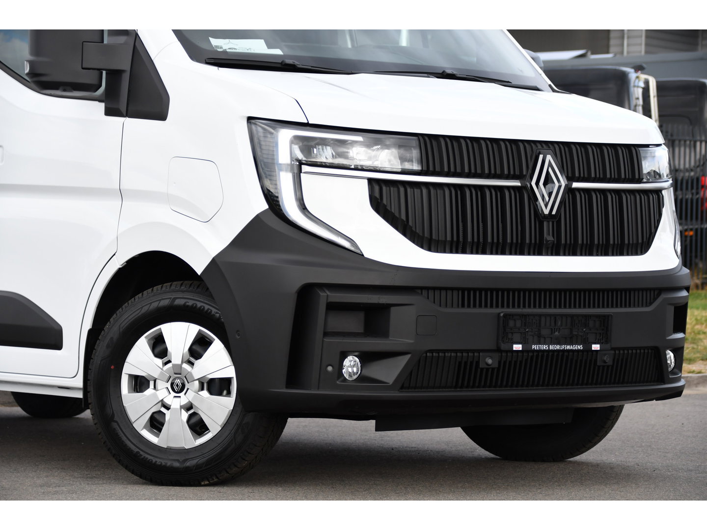 Renault Master E-Tech T35 L2H2 Extra long range 87 kWh Camera, Cruise, Carplay, LED, Clima, Stoelverwarming, Laadruimte Betimmering, 143pk, Virtual, Sensoren, Uniek!