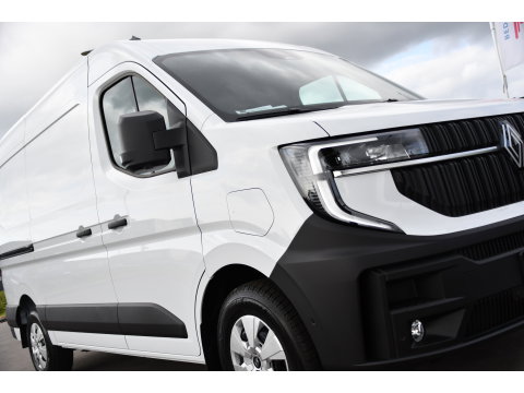 Renault Master E-Tech T35 L2H2 Extra long range 87 kWh Camera, Cruise, Carplay, LED, Clima, Stoelverwarming, Laadruimte Betimmering, 143pk, Virtual, Sensoren, Uniek!