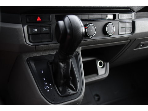 Volkswagen Crafter 35 2.0 TDI L3H3 PB Edition Camera, Adaptieve Cruise, Carplay, LED, Trekhaak, Multimedia, 140pk, Automaat, Sensoren, Uniek!