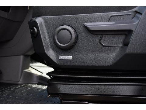 Volkswagen Crafter 35 2.0 TDI L3H3 Black Edition Full options! Adaptieve Cruise, Camera, Carplay, LED, Standkachel, Stoelverwarming, Dodehoek, Massagestoel, Automaat, Uniek!