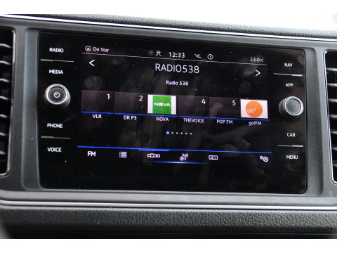 Volkswagen Crafter 35 2.0 TDI L3H3 Black Edition Full options! Adaptieve Cruise, Camera, Carplay, LED, Standkachel, Stoelverwarming, Dodehoek, Massagestoel, Automaat, Uniek!