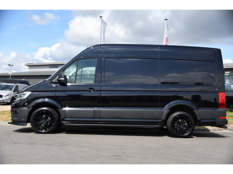 Volkswagen Crafter 35 2.0 TDI L3H3 Black Edition Full options! Adaptieve Cruise, Camera, Carplay, LED, Standkachel, Stoelverwarming, Dodehoek, Massagestoel, Automaat, Uniek!
