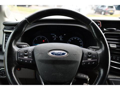 Ford Transit 350 2.0 TDCI L3H2 Black Edition Camera, Cruise, Carplay, 185pk, Xenon, Multimedia, Automaat, Trekhaak, Sensoren, Uniek!