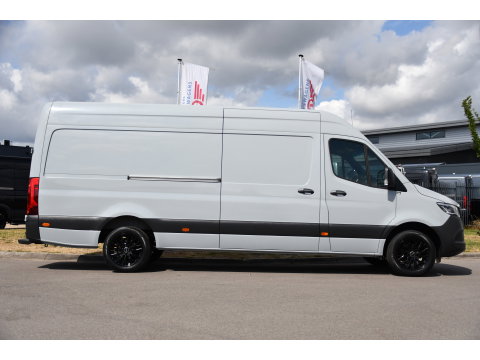 Mercedes-Benz Sprinter 317 1.9 CDI L3H2 RWD PB Edition NIEUW STAAT! Adaptieve Cruise, Camera, Carlay, LED, Standkachel, 170pk, Stoelverwarming, Dodehoek, Automaat, 3 Zitplaatsen, Uniek!