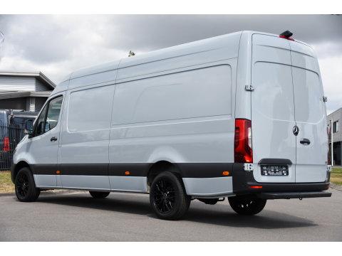 Mercedes-Benz Sprinter 317 1.9 CDI L3H2 RWD PB Edition NIEUW STAAT! Adaptieve Cruise, Camera, Carlay, LED, Standkachel, 170pk, Stoelverwarming, Dodehoek, Automaat, 3 Zitplaatsen, Uniek!