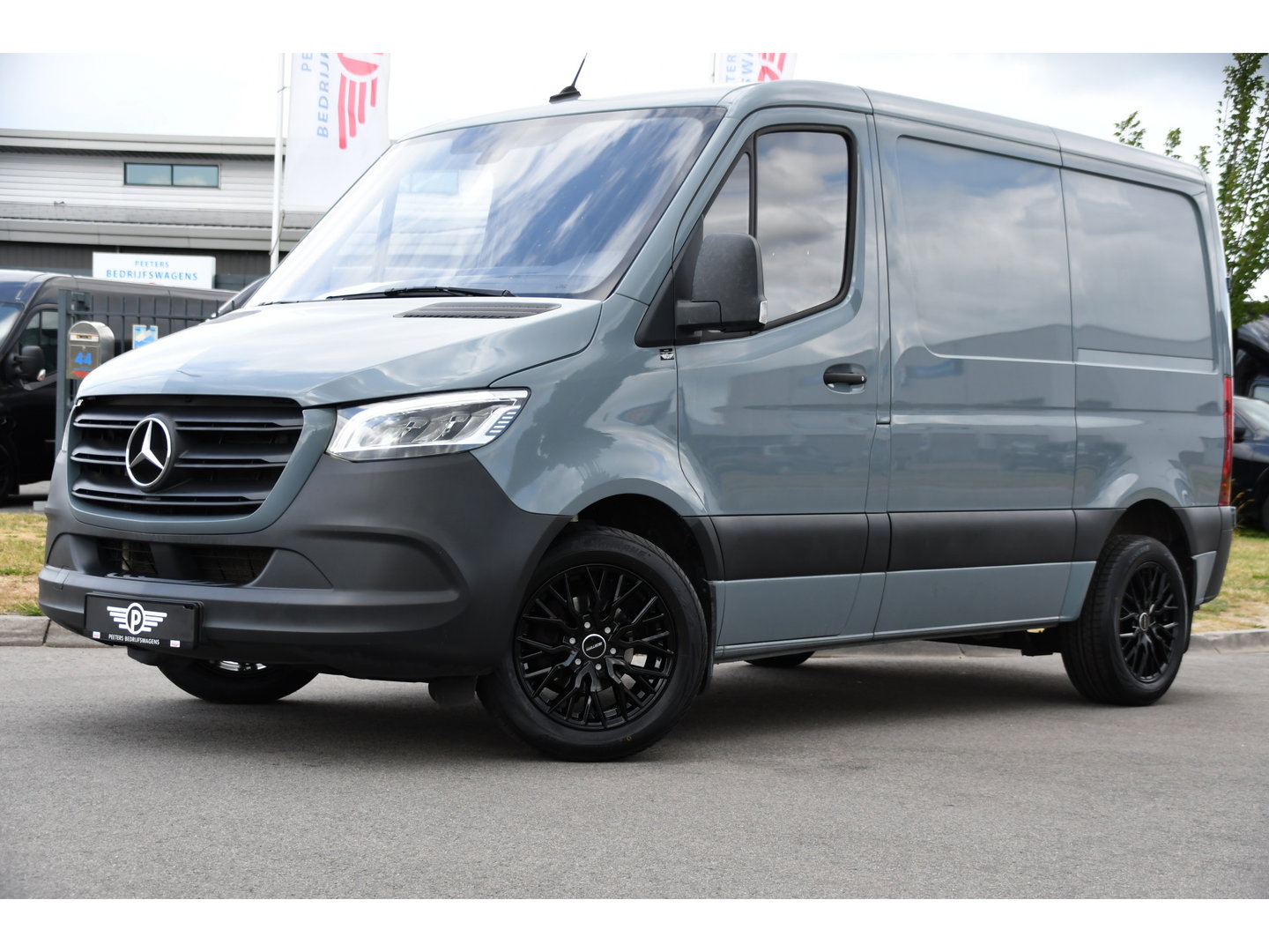 Mercedes-Benz Sprinter 315 1.9 CDI L1H1 PB Edition Adaptieve Cruise, Camera, Carplay, NAVI, LED, 10,5'' Mbux, LED, Automaat, Trekhaak, Stoelverwarming, Standkachel, Leder, Uniek!