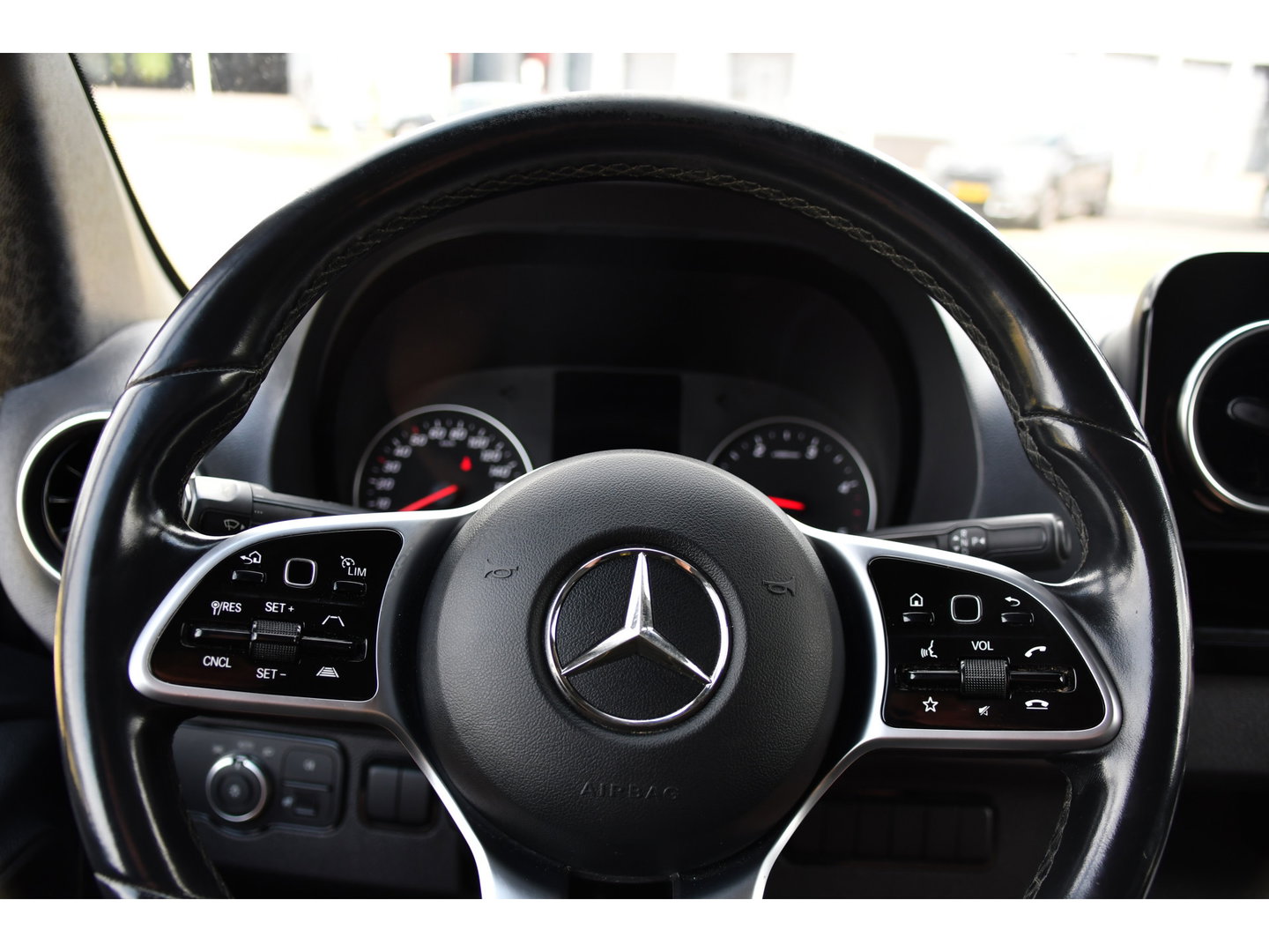 Mercedes-Benz Sprinter 315 1.9 CDI L1H1 PB Edition Adaptieve Cruise, Camera, Carplay, NAVI, LED, 10,5'' Mbux, LED, Automaat, Trekhaak, Stoelverwarming, Standkachel, Leder, Uniek!