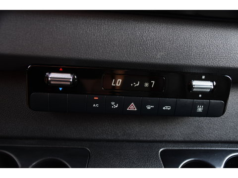 Mercedes-Benz Sprinter 315 1.9 CDI L1H1 PB Edition Adaptieve Cruise, Camera, Carplay, NAVI, LED, 10,5'' Mbux, LED, Automaat, Trekhaak, Stoelverwarming, Standkachel, Leder, Uniek!