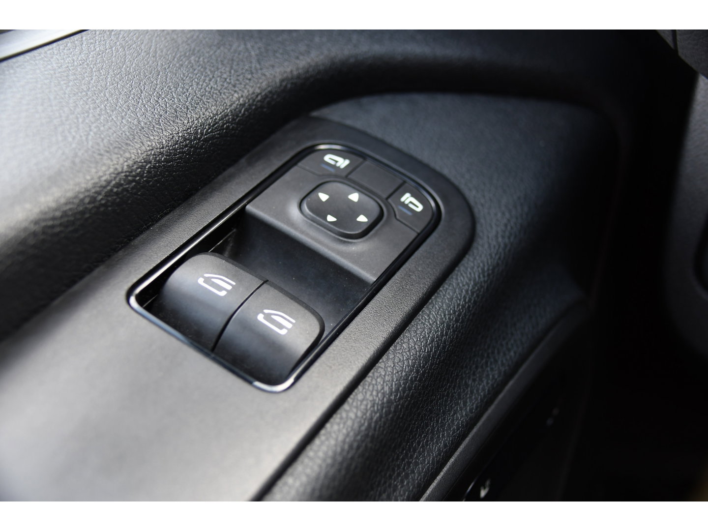 Mercedes-Benz Sprinter 315 1.9 CDI L1H1 PB Edition Adaptieve Cruise, Camera, Carplay, NAVI, LED, 10,5'' Mbux, LED, Automaat, Trekhaak, Stoelverwarming, Standkachel, Leder, Uniek!