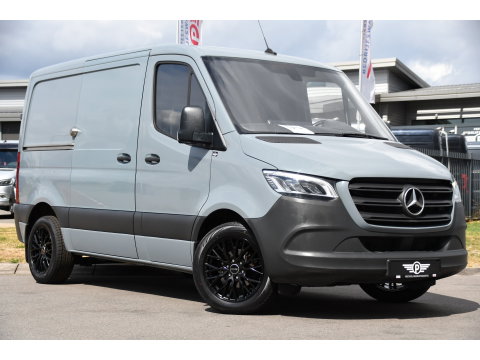 Mercedes-Benz Sprinter 315 1.9 CDI L1H1 PB Edition Adaptieve Cruise, Camera, Carplay, NAVI, LED, 10,5'' Mbux, LED, Automaat, Trekhaak, Stoelverwarming, Standkachel, Leder, Uniek!