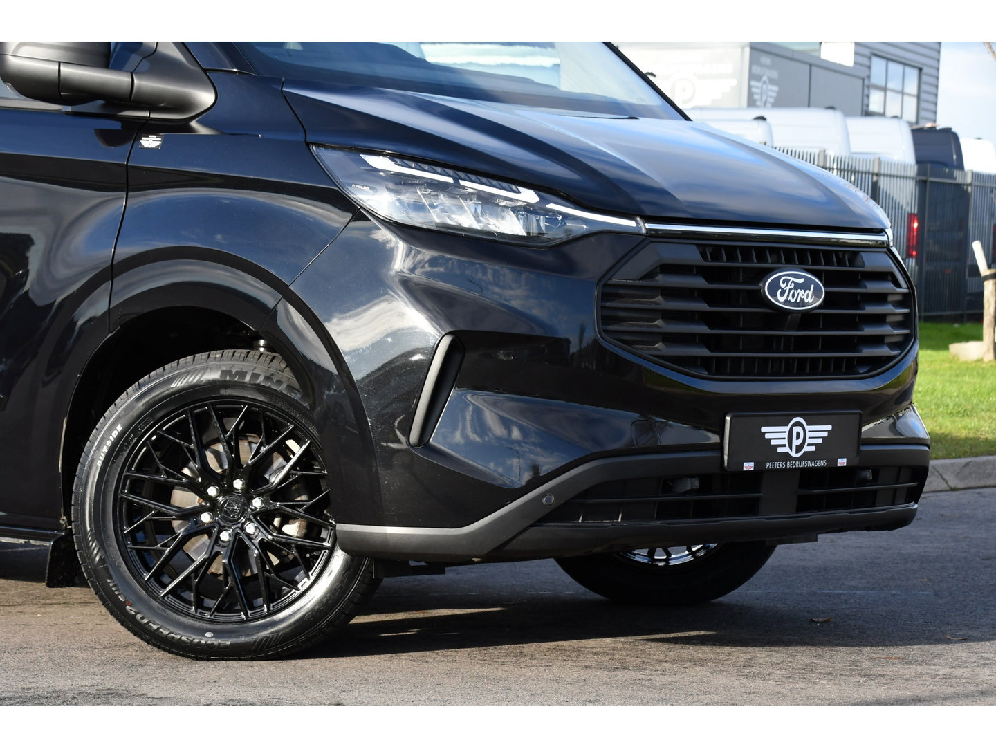 Ford Transit Custom 300 2.0 TDCI L1H1 Black Edition Virtual, Cruise, Carplay, Camera, LED, Automaat, 136pk, Stoelverwarming, Multimedia, Uniek!