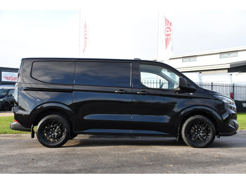 Ford Transit Custom 300 2.0 TDCI L1H1 Black Edition Virtual, Cruise, Carplay, Camera, LED, Automaat, 136pk, Stoelverwarming, Multimedia, Uniek!