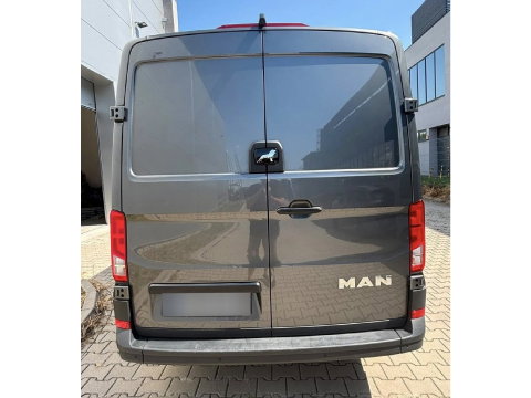 MAN TGE 3.180 35 2.0 L3H2 DC PB Edition Camera, Cruise, Carplay, LED, 177pk, Automaat, Sensoren, Multimedia, Uniek!
