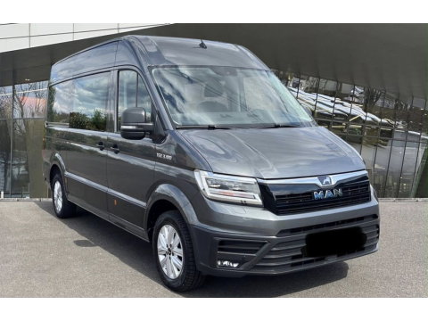 MAN TGE 3.180 35 2.0 L3H3 DC PB Edition Camera, Cruise, Carplay, LED, Automaat, Stoelverwarming, Leder, Trekhaak, Sensoren, Uniek!