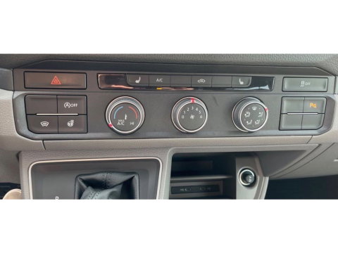 MAN TGE 3.180 35 2.0 L3H3 DC PB Edition Camera, Cruise, Carplay, LED, Automaat, Stoelverwarming, Leder, Trekhaak, Sensoren, Uniek!