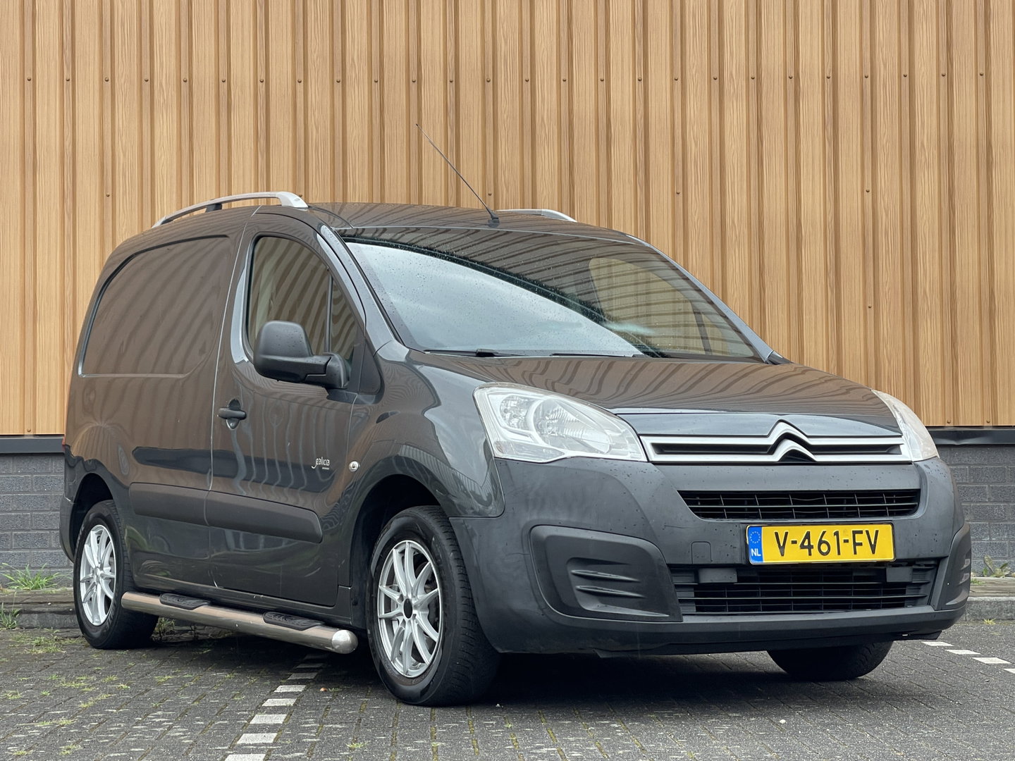 Citroën Berlingo 1.6 BlueHDI 75 Comfort | Airconditioning | Betonplex | Elektrische ramen | Dakrails | Reservewiel |