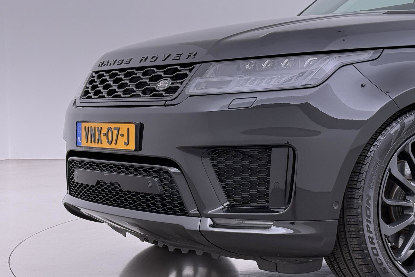 Land Rover Range Rover Sport 3.0 SDV6 HSE | GRIJS KENTEKEN | Luchtvering | Panoramadak | Stoelventilatie | Meridian | ACC | 21 inch