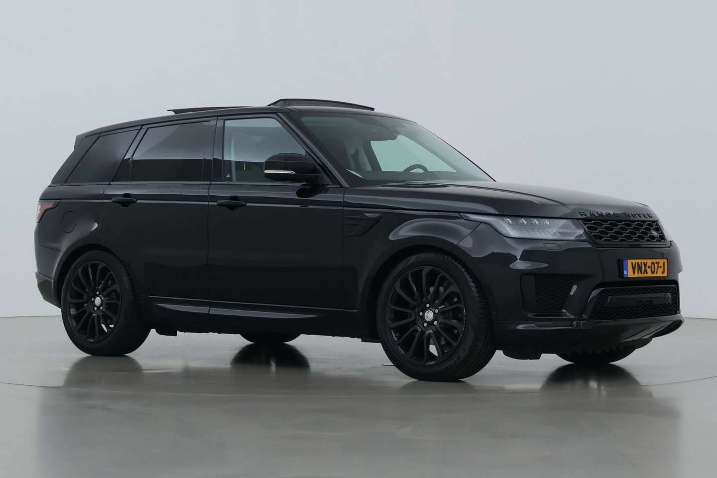 Land Rover Range Rover Sport 3.0 SDV6 HSE | GRIJS KENTEKEN | Luchtvering | Panoramadak | Stoelventilatie | Meridian | ACC | 21 inch