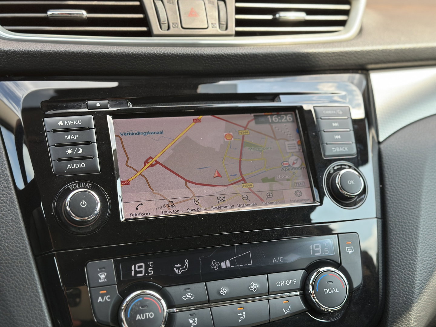 Nissan QASHQAI 1.3 DIG-T Tekna | Adaptive Cruise Control | 360 Camera | Parkeersensoren | Stoelverwarming | Apple Carplay | Android Auto | Keyless | Dodehoek Sensor