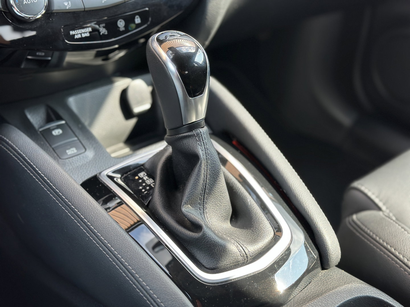 Nissan QASHQAI 1.3 DIG-T Tekna | Adaptive Cruise Control | 360 Camera | Parkeersensoren | Stoelverwarming | Apple Carplay | Android Auto | Keyless | Dodehoek Sensor