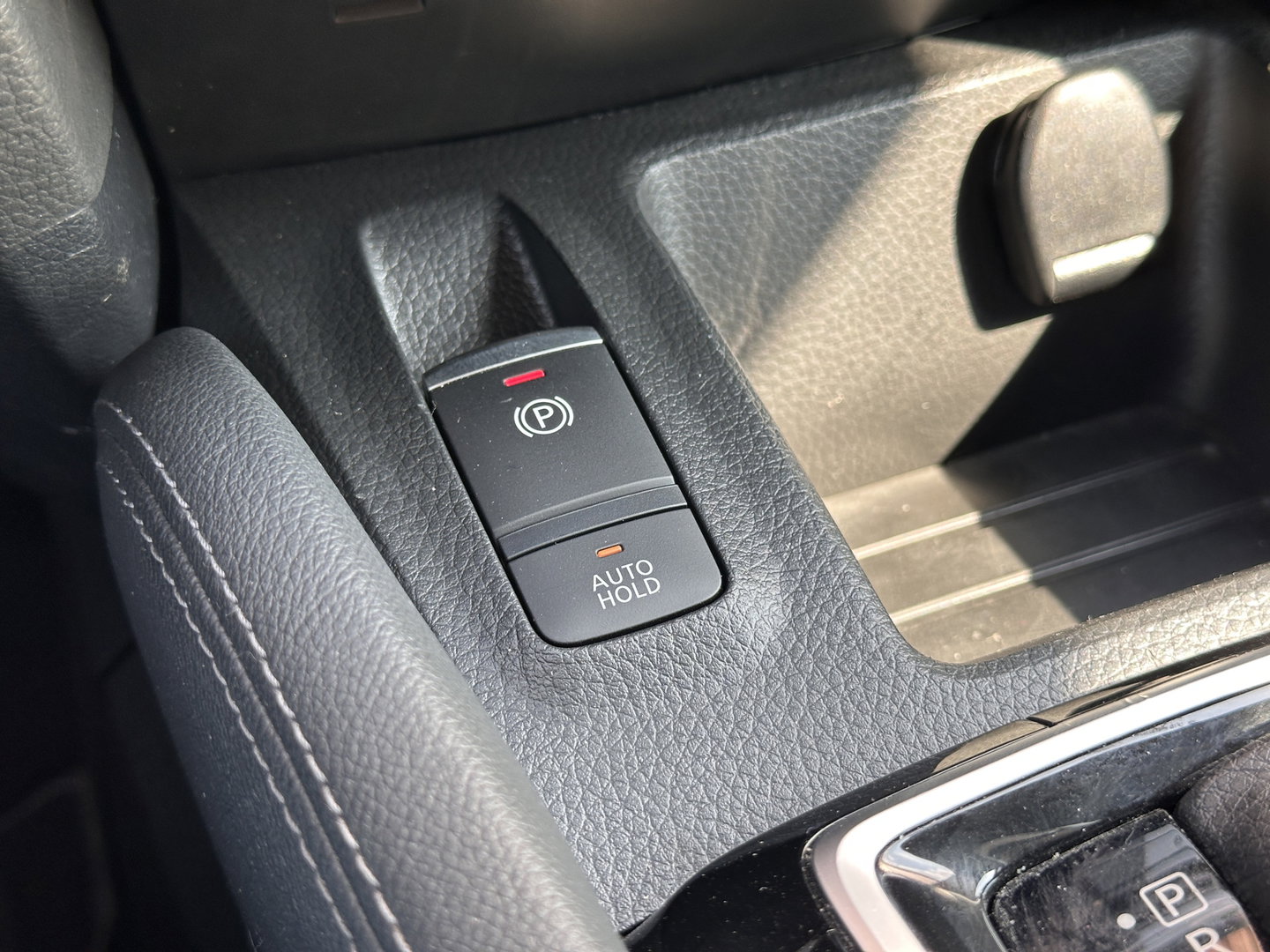 Nissan QASHQAI 1.3 DIG-T Tekna | Adaptive Cruise Control | 360 Camera | Parkeersensoren | Stoelverwarming | Apple Carplay | Android Auto | Keyless | Dodehoek Sensor
