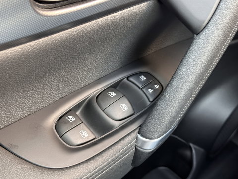 Nissan QASHQAI 1.3 DIG-T Tekna | Adaptive Cruise Control | 360 Camera | Parkeersensoren | Stoelverwarming | Apple Carplay | Android Auto | Keyless | Dodehoek Sensor