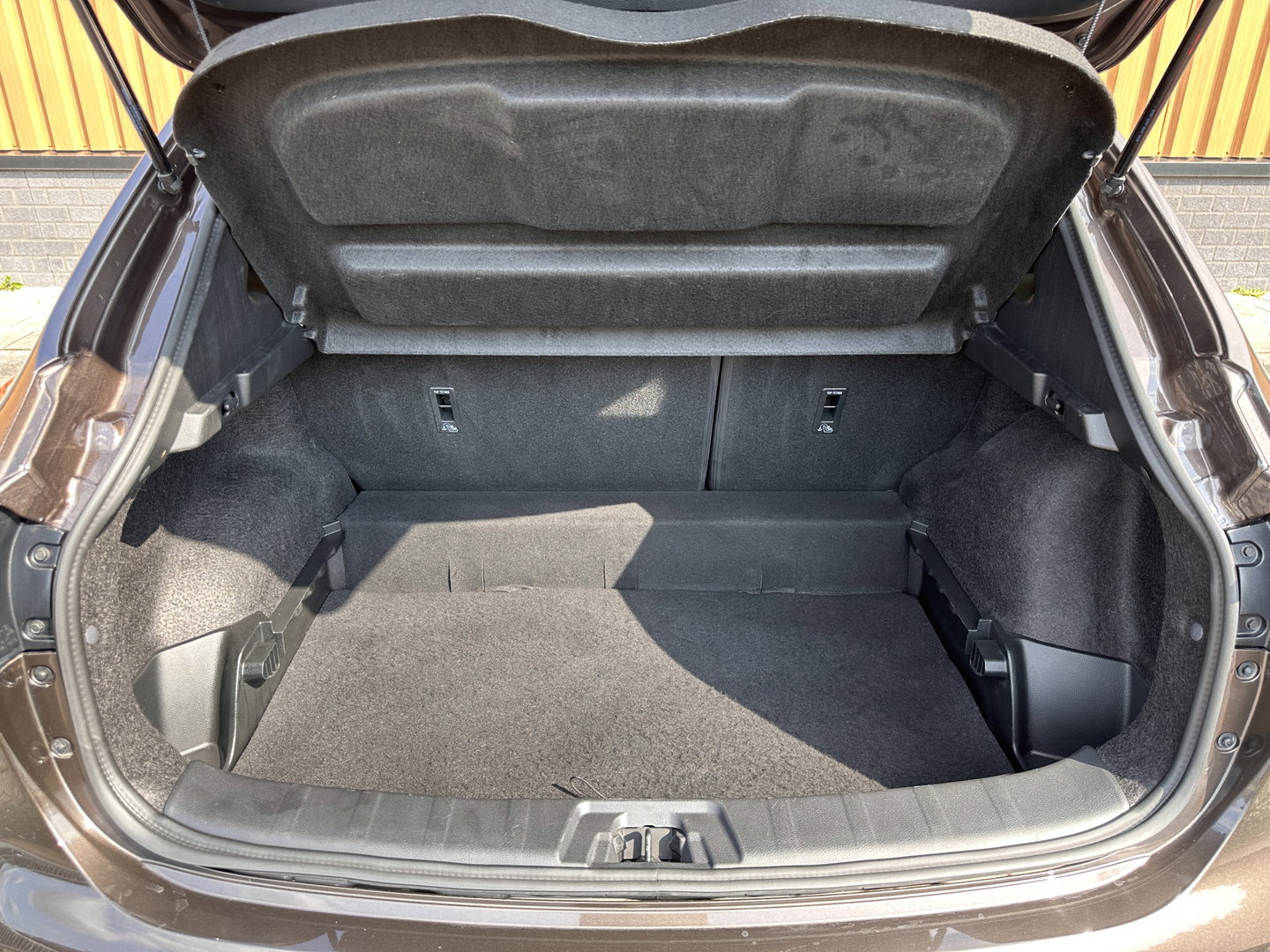 Nissan QASHQAI 1.3 DIG-T Tekna | Adaptive Cruise Control | 360 Camera | Parkeersensoren | Stoelverwarming | Apple Carplay | Android Auto | Keyless | Dodehoek Sensor