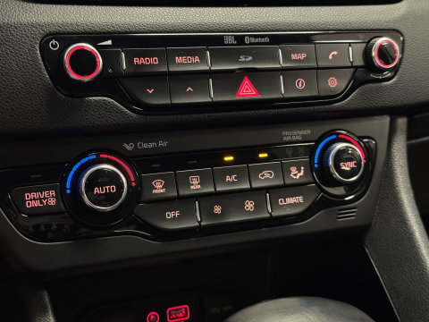Kia Niro 1.6 GDi Hybrid ExecutiveLine | Apple carplay | Jbl Audiosysteem | Stoelventilatie | Stuurverwarming | Adaptieve cruise control |
