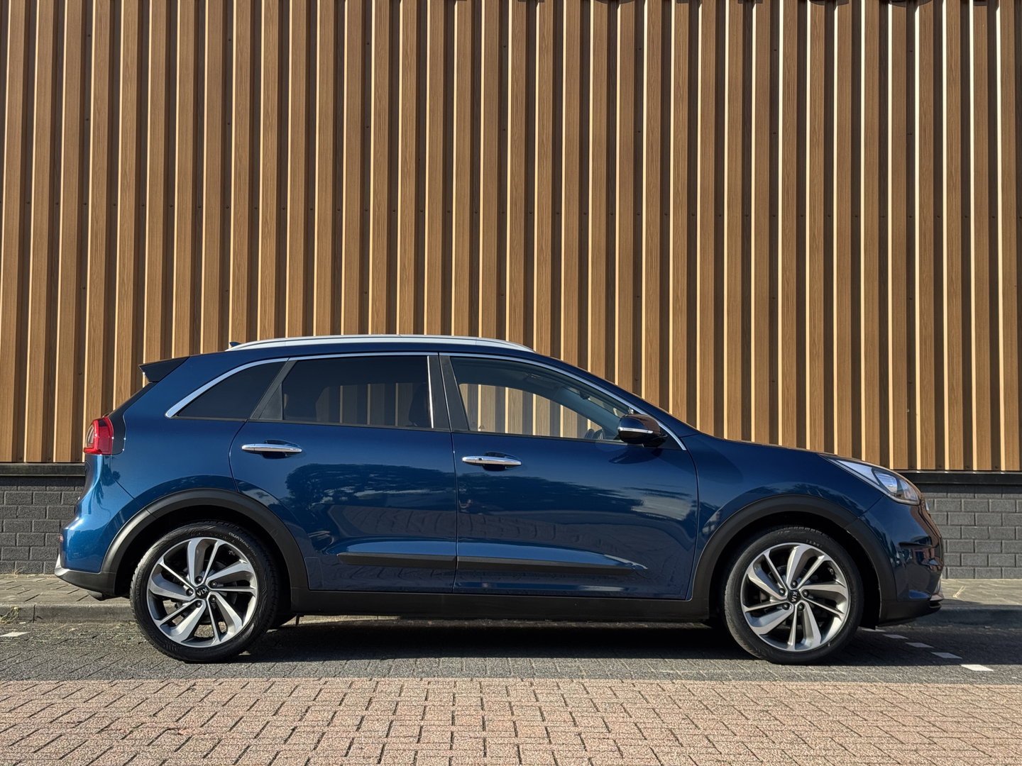 Kia Niro 1.6 GDi Hybrid ExecutiveLine | Apple carplay | Jbl Audiosysteem | Stoelventilatie | Stuurverwarming | Adaptieve cruise control |