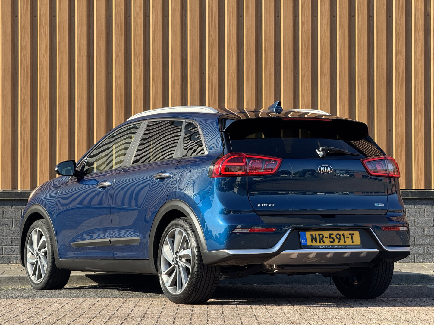 Kia Niro 1.6 GDi Hybrid ExecutiveLine | Apple carplay | Jbl Audiosysteem | Stoelventilatie | Stuurverwarming | Adaptieve cruise control |