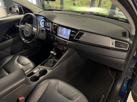 Kia Niro 1.6 GDi Hybrid ExecutiveLine | Apple carplay | Jbl Audiosysteem | Stoelventilatie | Stuurverwarming | Adaptieve cruise control |
