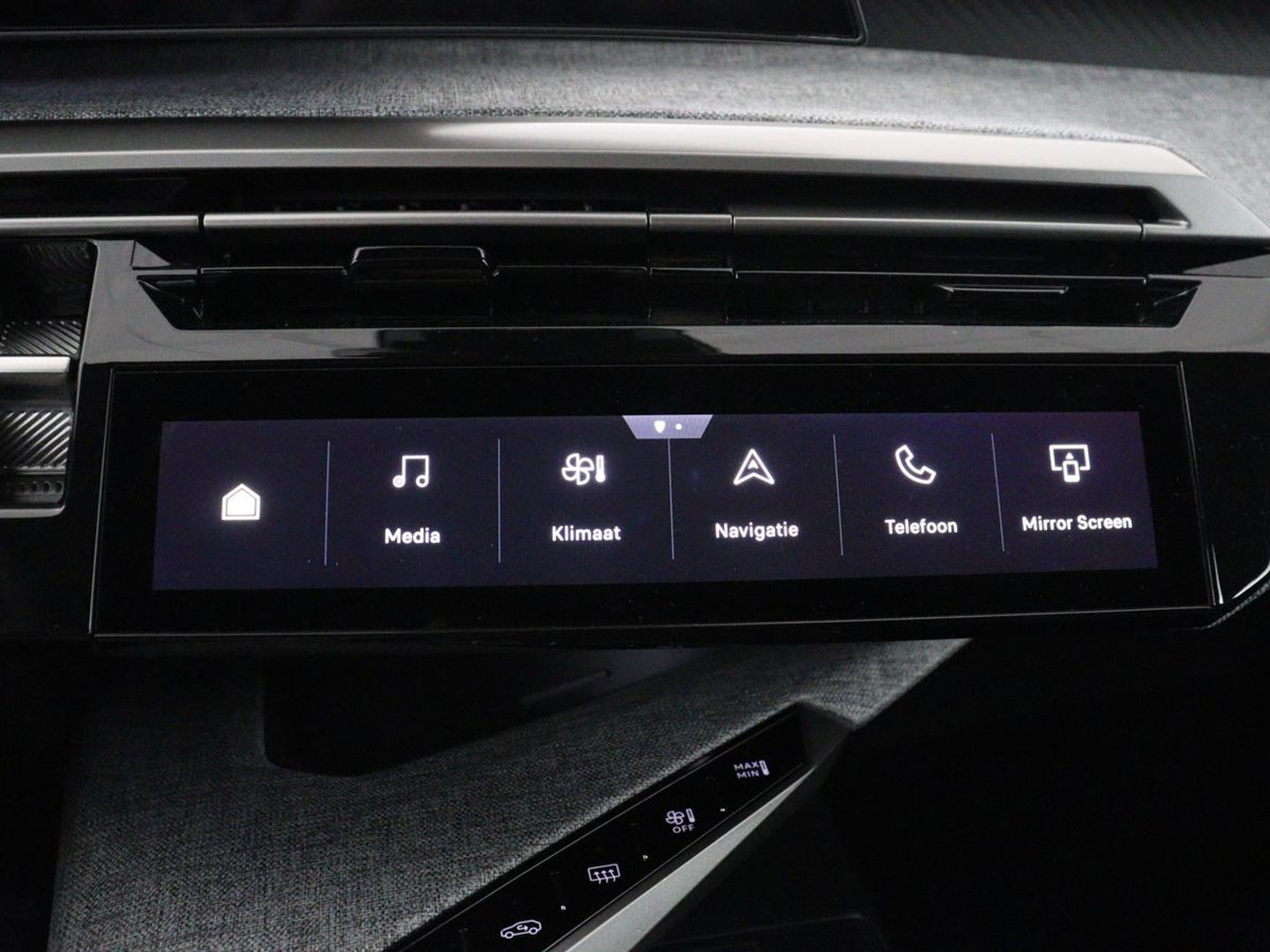 Peugeot E-3008 Allure 73 kWh