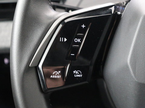 Peugeot E-3008 Allure 73 kWh