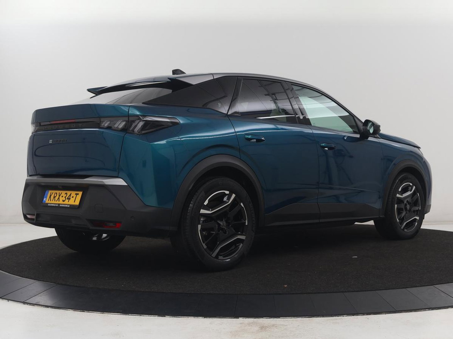 Peugeot E-3008 Allure 73 kWh