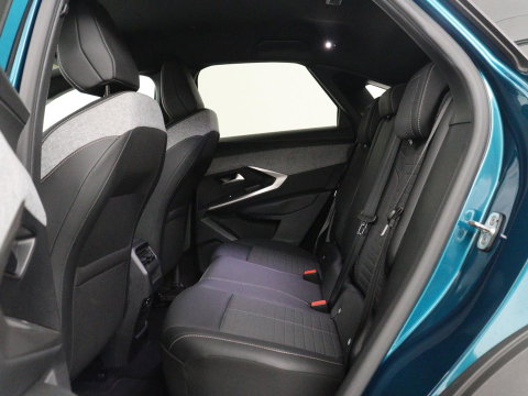 Peugeot E-3008 Allure 73 kWh
