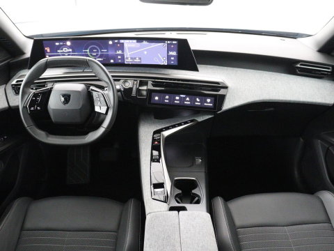 Peugeot E-3008 Allure 73 kWh