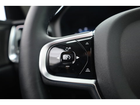 Volvo V60 2.0 T6 Plug-in hybrid AWD Plus Dark | SOH 98,2 % | Pano-dak | 360 camera | Trekhaak | Harman/ Kardon |