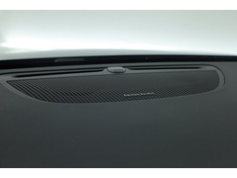 Volvo V60 2.0 T6 Plug-in hybrid AWD Plus Dark | SOH 98,2 % | Pano-dak | 360 camera | Trekhaak | Harman/ Kardon |
