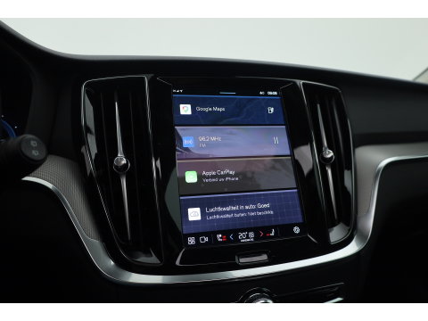 Volvo V60 2.0 T6 Plug-in hybrid AWD Plus Dark | SOH 98,2 % | Pano-dak | 360 camera | Trekhaak | Harman/ Kardon |