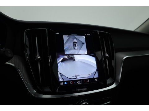 Volvo V60 2.0 T6 Plug-in hybrid AWD Plus Dark | SOH 98,2 % | Pano-dak | 360 camera | Trekhaak | Harman/ Kardon |